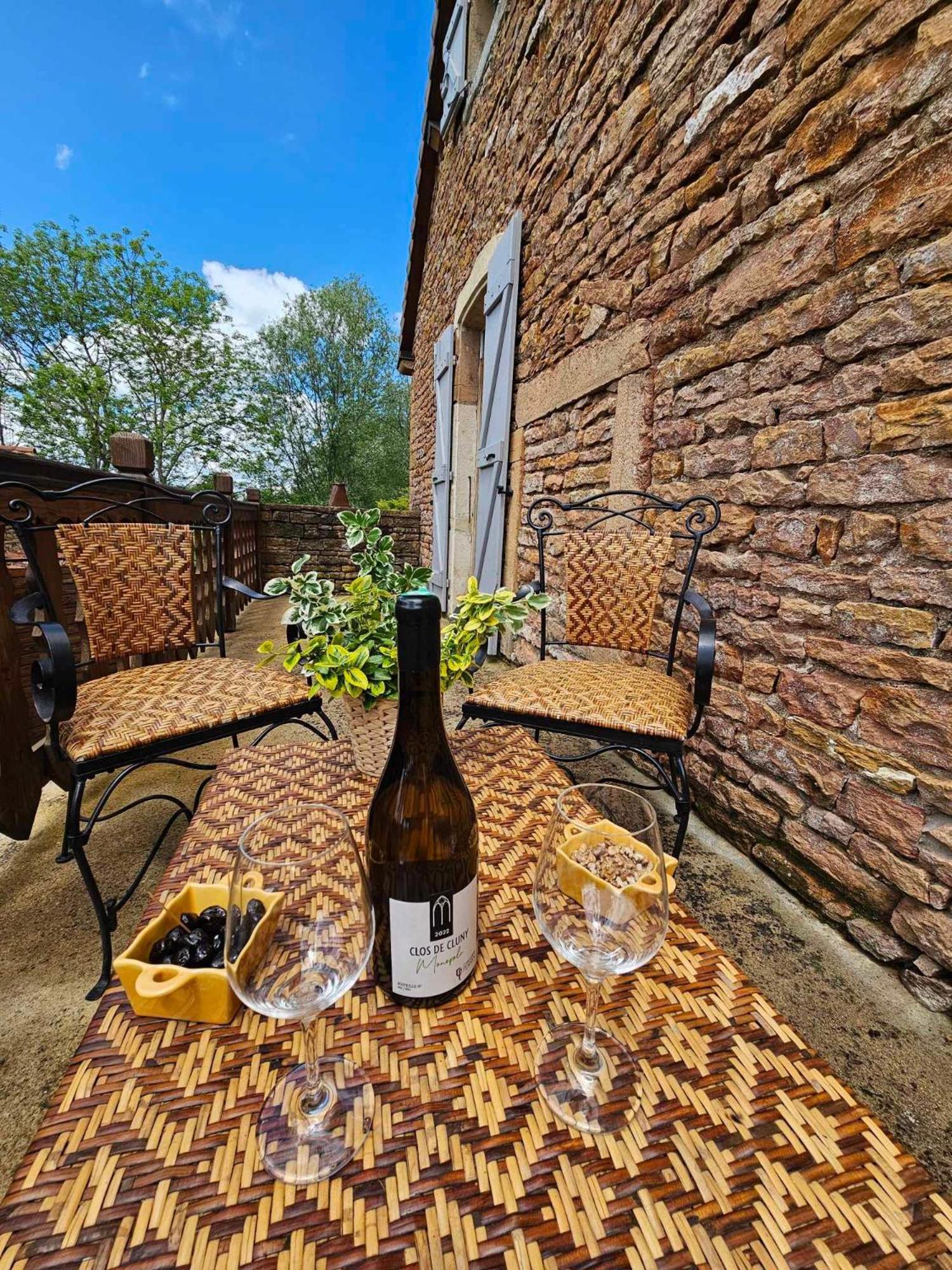 Le Moulin De Chazelle Bed and Breakfast Cormatin Eksteriør billede